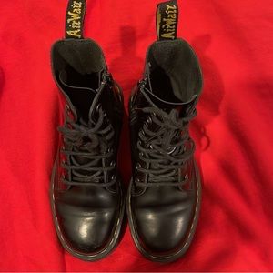 Doc Martens/ Dr Martens Jadon US 5
